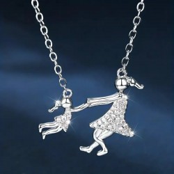 1pc Creative Fashion Shiny Mom And Girl Pendant Necklace (Silver)